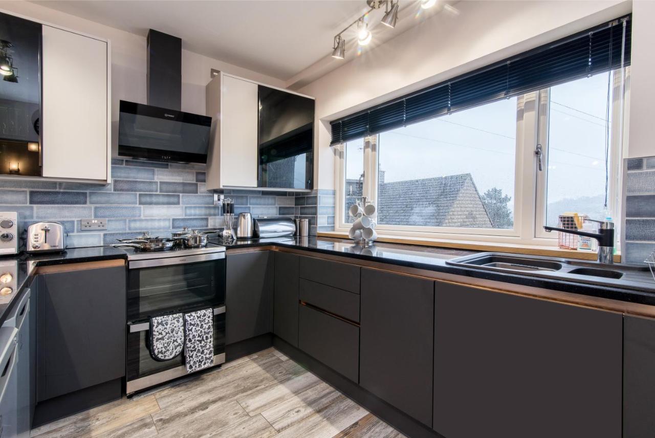 Immaculate 3 Bed House - Stunning Balcony Views Lejlighed Matlock  Eksteriør billede