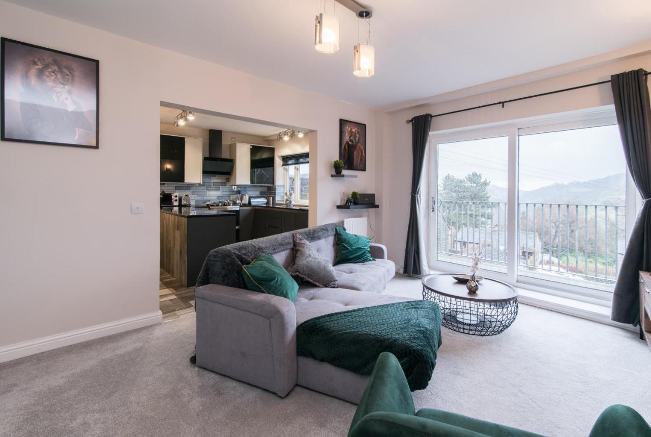 Immaculate 3 Bed House - Stunning Balcony Views Lejlighed Matlock  Eksteriør billede